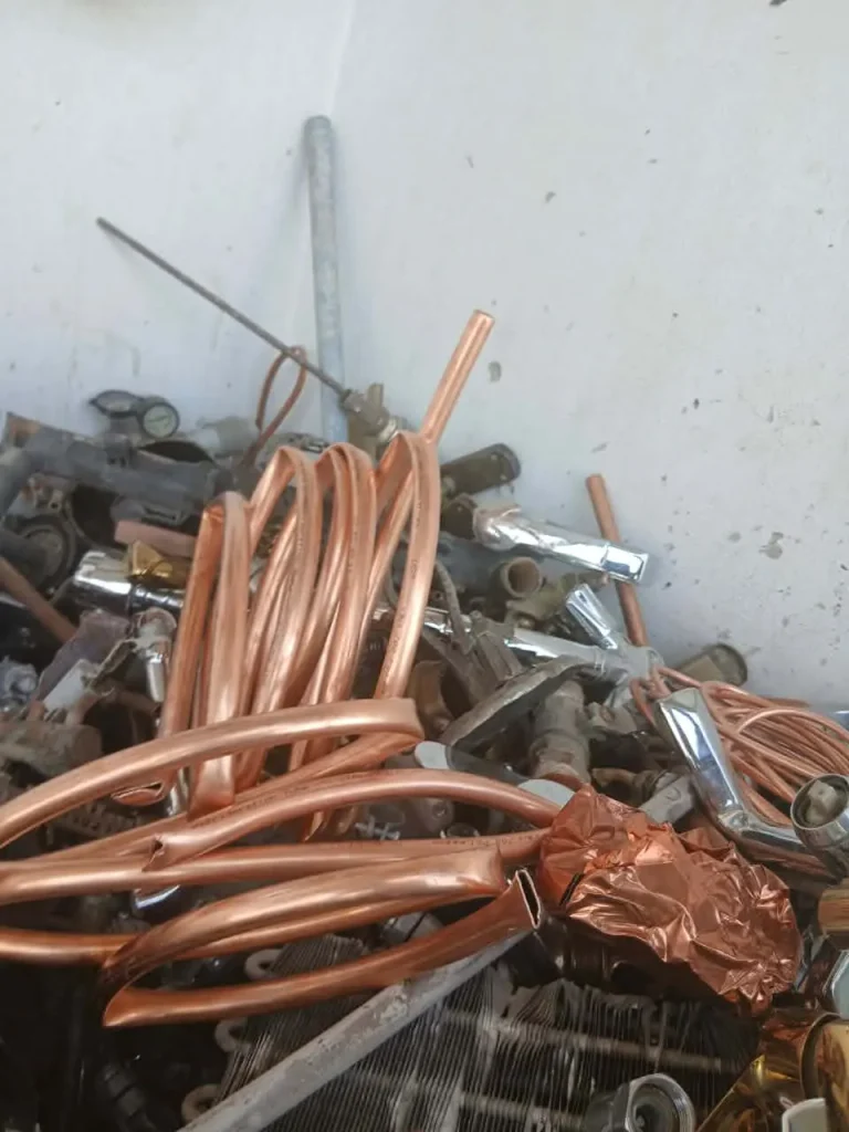 On site digital weighing and instant cash payment for copper scrap in Jeddah